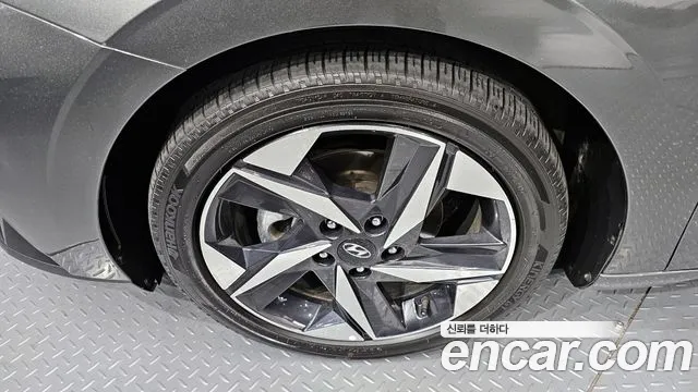 Hyundai AVANTE 2021 — фото 5