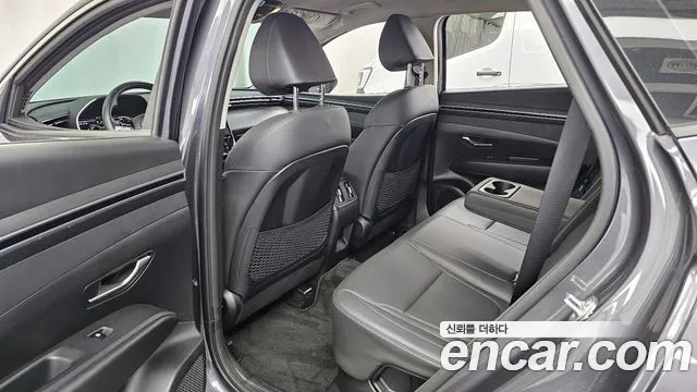 Hyundai Tucson 2023 — фото 16