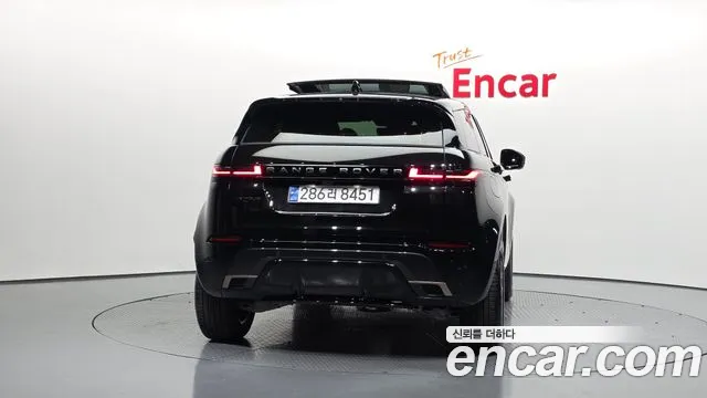 Land Rover Range Rover Evoque 2025 — фото 4