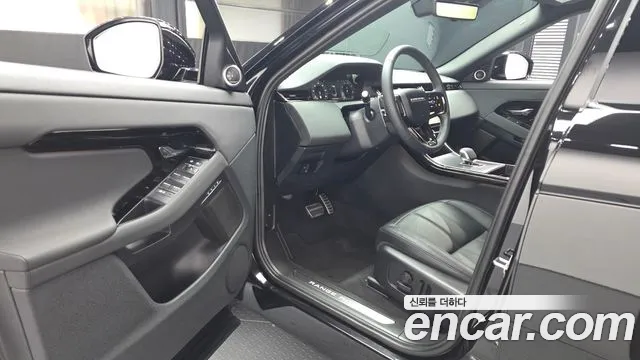 Land Rover Range Rover Evoque 2025 — фото 10