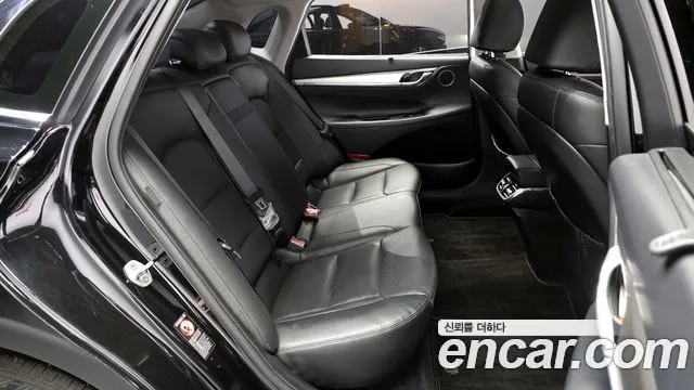 Hyundai Grandeur 2023 — фото 18