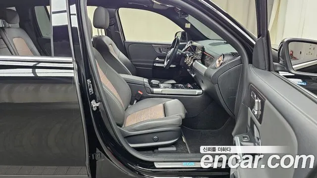 Mercedes-Benz EQB 2023 — фото 17