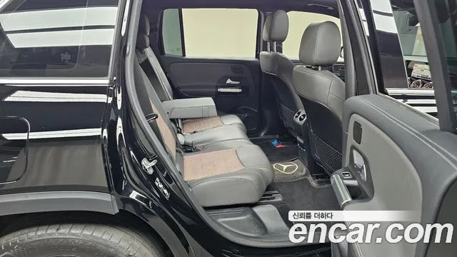 Mercedes-Benz EQB 2023 — фото 18