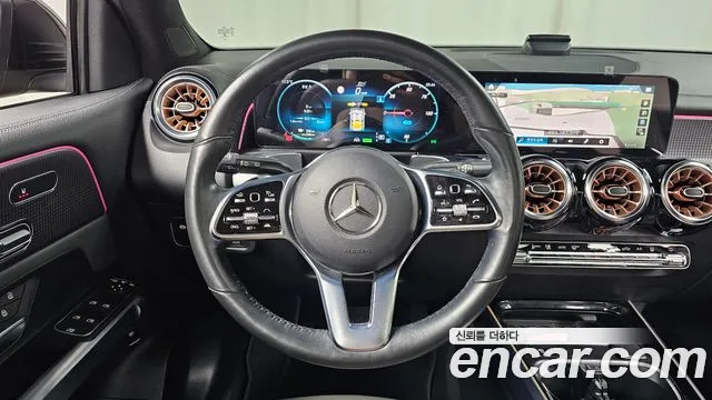 Mercedes-Benz EQB 2023 — фото 19
