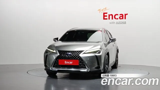 Lexus UX 2020 — фото 3