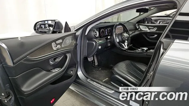 Mercedes-Benz CLS-Class 2019 — фото 13