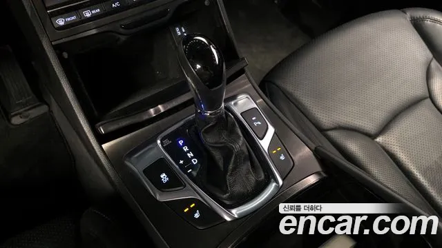 Hyundai Grandeur 2016 — фото 12