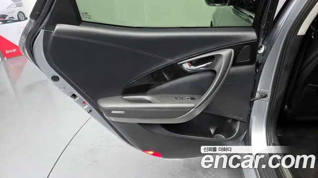 Hyundai Grandeur 2016 — фото 14