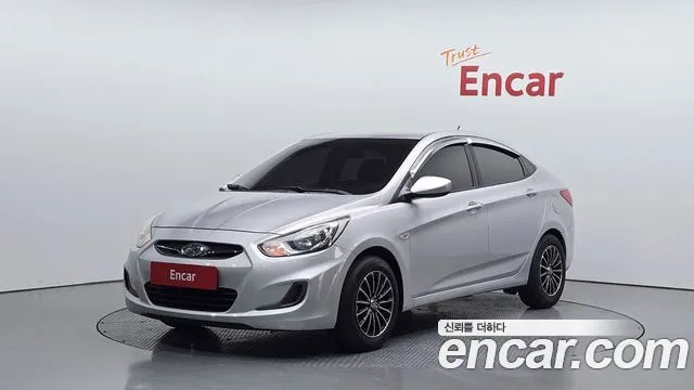 Hyundai Accent 2015 — фото 1