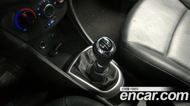 Hyundai Accent 2015 — фото 12