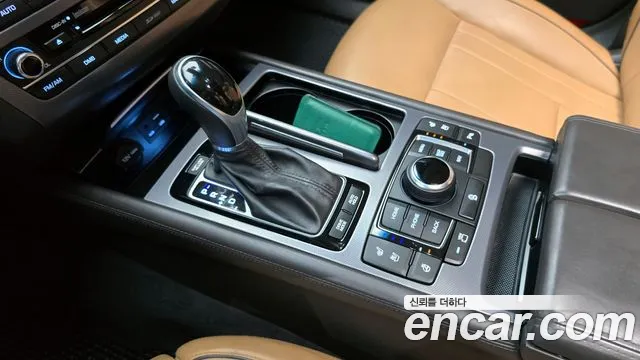 Hyundai Genesis 2016 — фото 12
