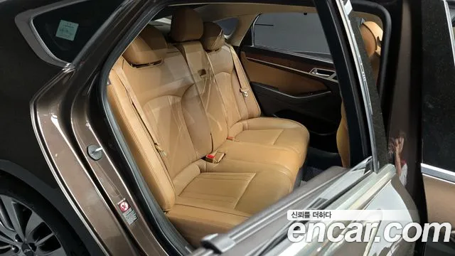 Hyundai Genesis 2016 — фото 18