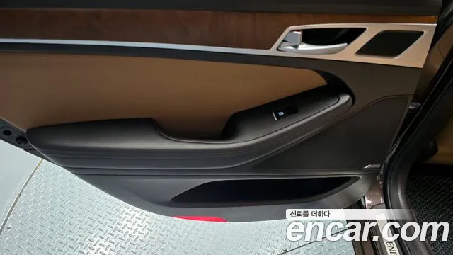 Hyundai Genesis 2016 — фото 15