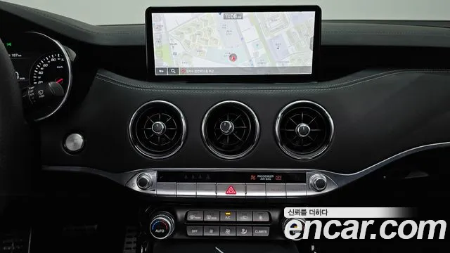 Kia Stinger 2021 — фото 20