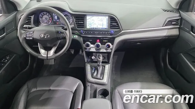 Hyundai AVANTE 2020 — фото 10