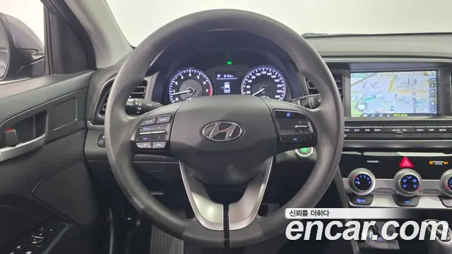 Hyundai AVANTE 2020 — фото 19