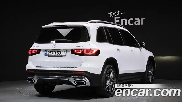 Mercedes-Benz GLB-Class 2021 — фото 2