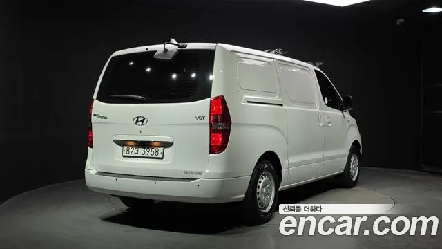 Hyundai Starex 2019 — фото 2