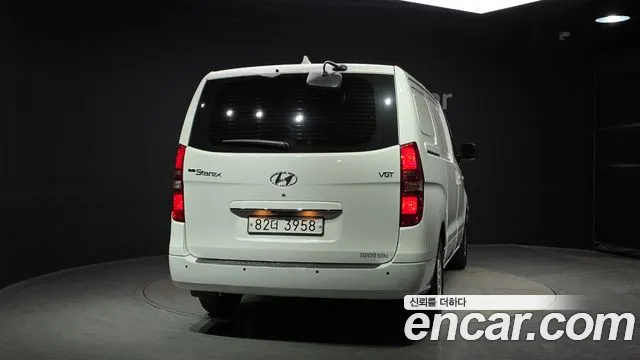 Hyundai Starex 2019 — фото 4