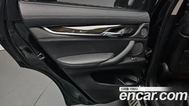 BMW X6 2015 — фото 14