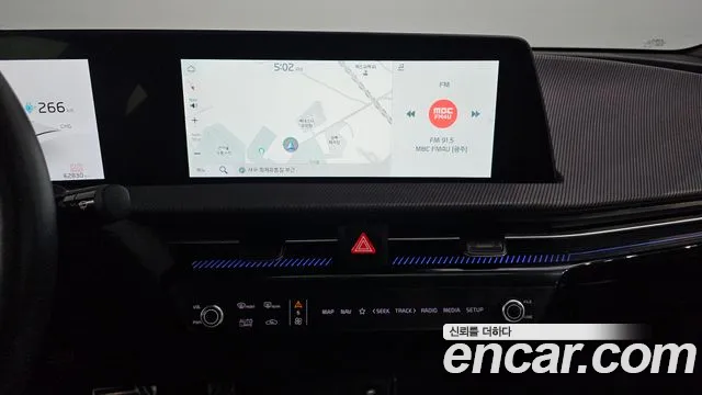 Kia EV6 2022 — фото 18