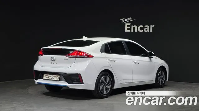 Hyundai Ioniq 2016 — фото 2