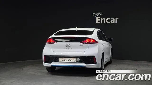 Hyundai Ioniq 2016 — фото 4