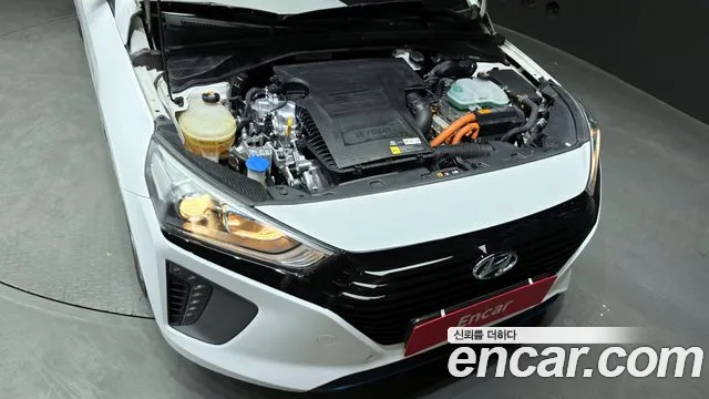 Hyundai Ioniq 2016 — фото 6