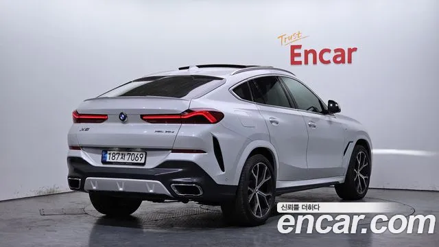 BMW X6 2021 — фото 1