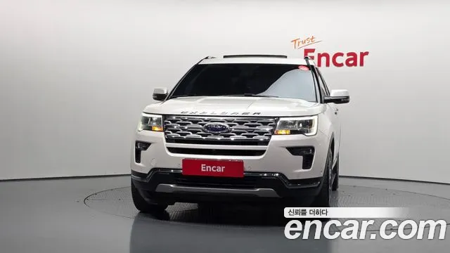 Ford Explorer 2019 — фото 3