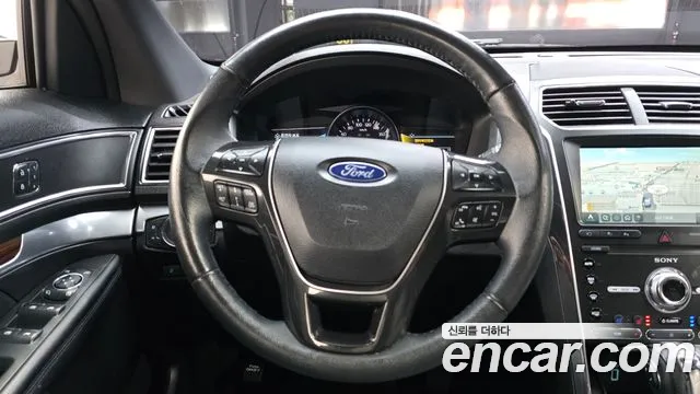 Ford Explorer 2019 — фото 19