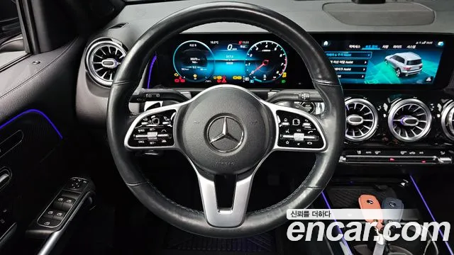 Mercedes-Benz GLB-Class 2021 — фото 19