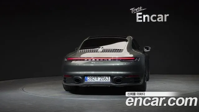 Porsche 911 2021 — фото 4