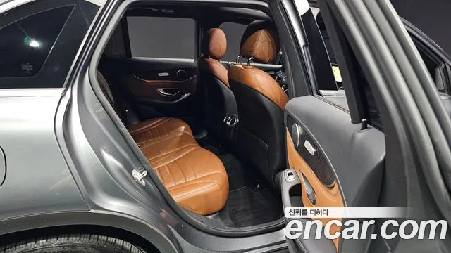 Mercedes-Benz GLC-Class 2018 — фото 11