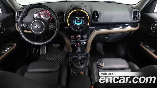 Mini Countryman 2018 — фото 10