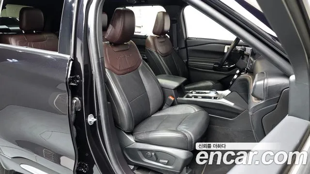 Ford Explorer 2022 — фото 16