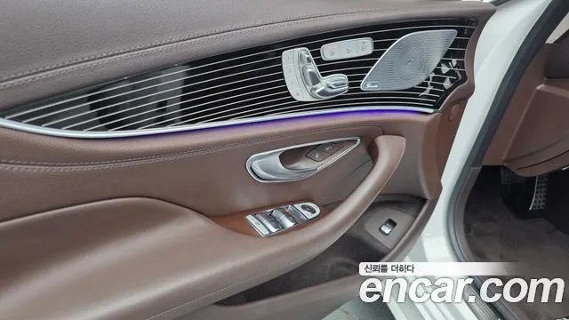Mercedes-Benz CLS-Class 2019 — фото 14