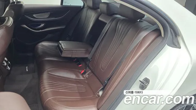Mercedes-Benz CLS-Class 2019 — фото 16