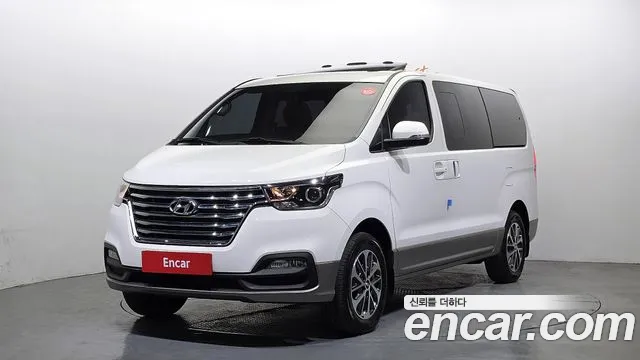 Hyundai Starex 2021 — фото 1