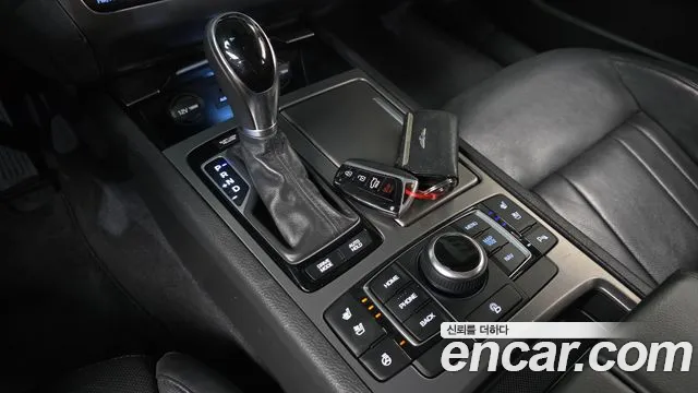 Hyundai Genesis 2016 — фото 9
