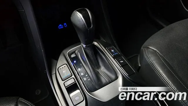 Hyundai Maxcruz 2017 — фото 12