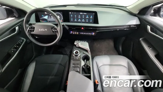 Kia EV6 2022 — фото 10