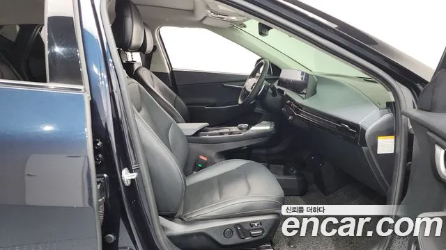 Kia EV6 2022 — фото 17