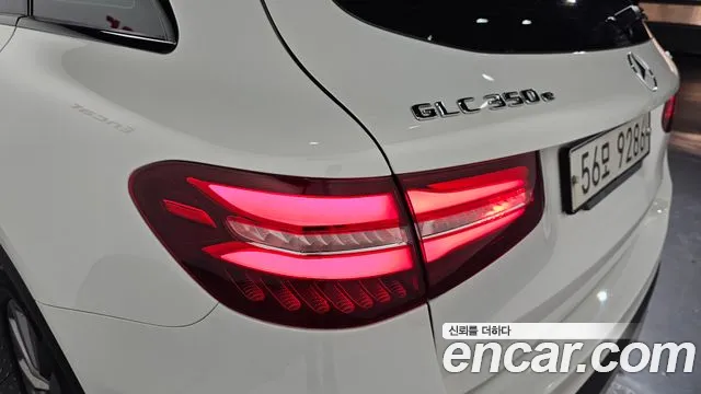 Mercedes-Benz GLC-Class 2018 — фото 9