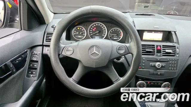 Mercedes-Benz C-Class 2008 — фото 13