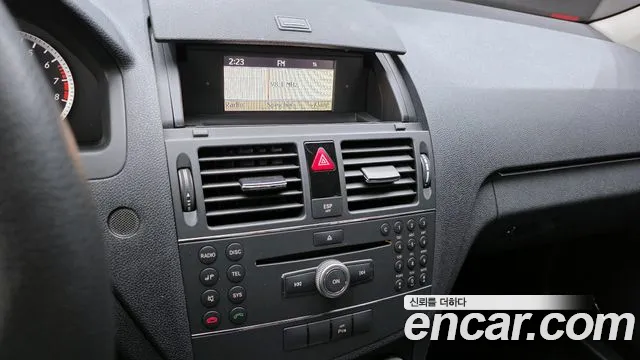 Mercedes-Benz C-Class 2008 — фото 14