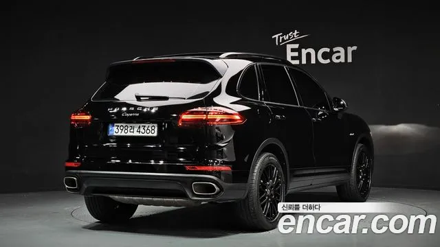 Porsche Cayenne 2015 — фото 2