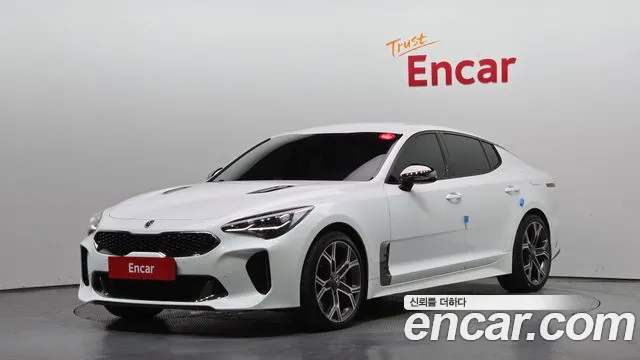 Kia Stinger 2018 — фото 1