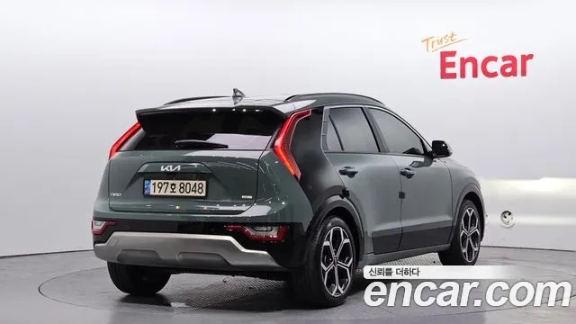 Kia Niro 2022 — фото 2