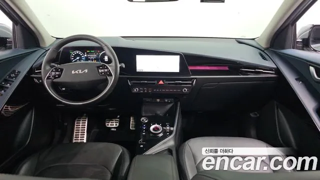 Kia Niro 2022 — фото 10